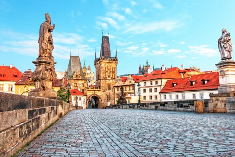 Prague Castle & Castle District: 2-Hour Guided Tour