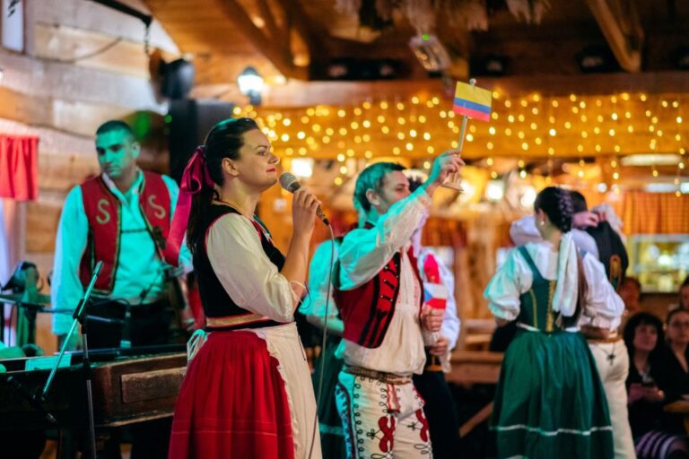 Prague: Czech Folklore Evening With Unlimited Drinks