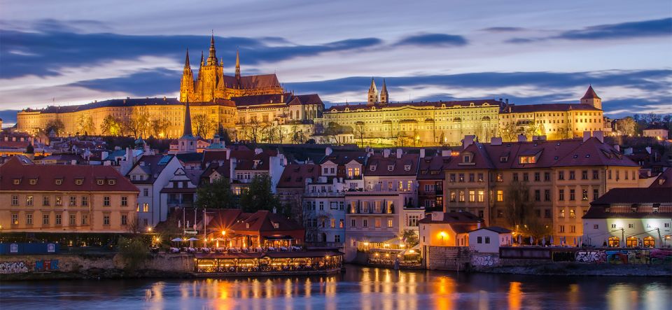 1 prague evening photography tour by car Prague: Evening Photography Tour by Car