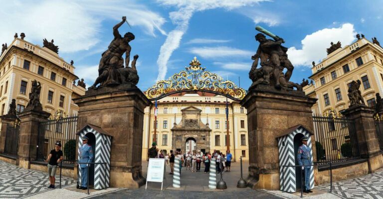 Prague: Prague Castle and District Private Walking Tour