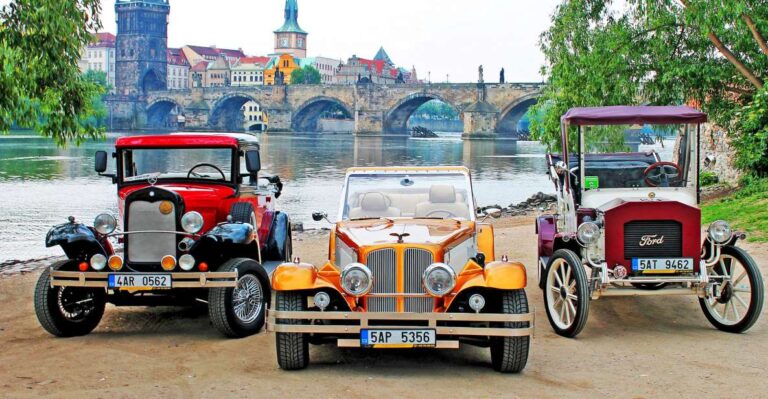 Prague: Vintage Car Tour