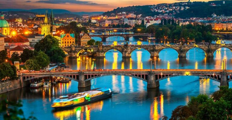 Prague: Vltava River Night Cruise With Buffet