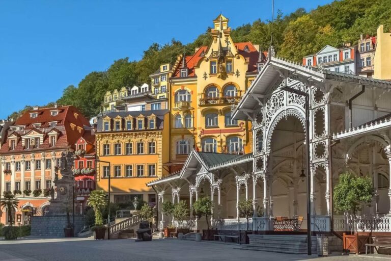 Premium Transfer From Prague to Karlovy Vary