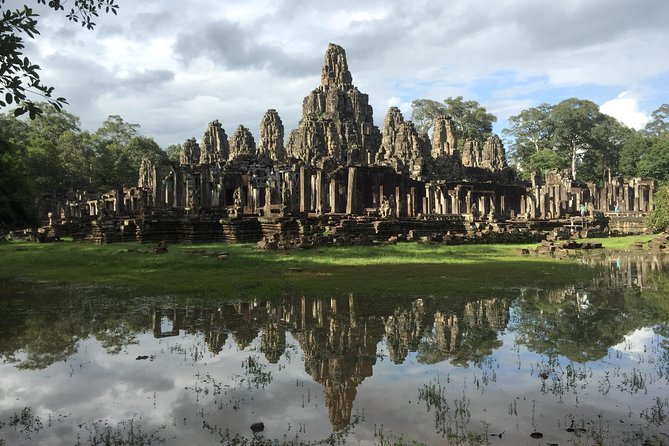 Private 2 Days Angkor Wat Sunrise Tours, Floating Village Tour & Beng Mealea