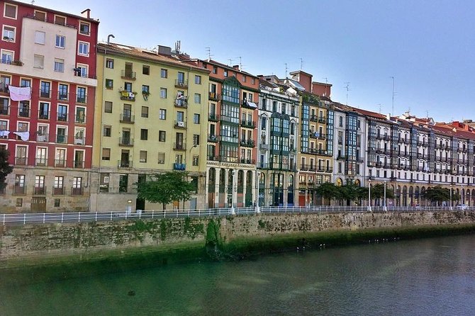 Private 4-Hour Walking Tour of Bilbao With Local Guide