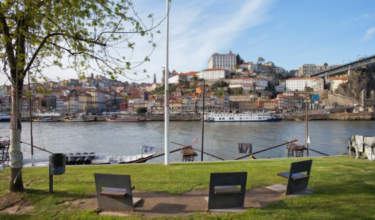 Private 4 Hours Tour of the “Main Monuments” in Oporto