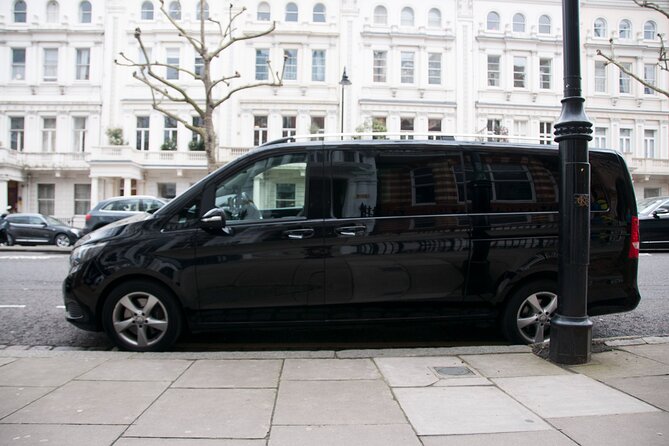 Private Aberdeen Arrival Transfer – Airport to Hotel / Accommodation