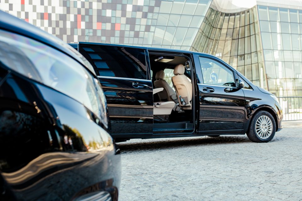 Private Airport Transfer Between Gdańsk and Gdynia City