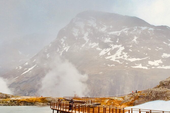 Private Ålesund Trollstigen-Trollroad Tours for Small Groups of 8-15 People