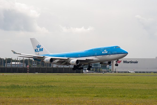 Private AMS Schiphol Airport Arrival Transfer to AMSterdam City