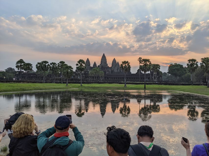 1 private angkor wat tour at sunrise Private Angkor Wat Tour at Sunrise