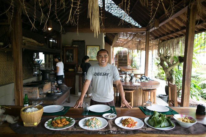Private Balinese Cooking Class and Garden Tour in Ubud