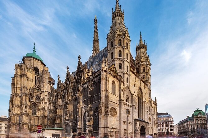 Private Bike Tour of Vienna Top Attractions & Nature