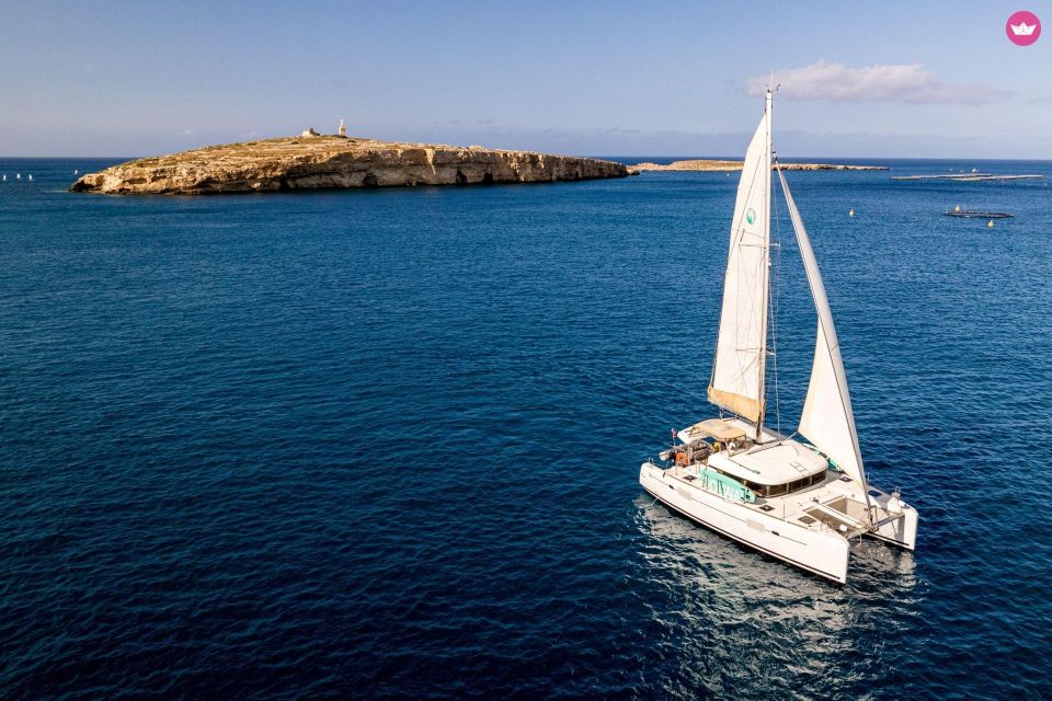 1 private charter to comino surroundings Private Charter to Comino & Surroundings