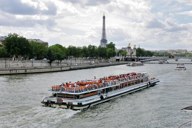 Private City Tour of Paris & River Cruise With Hotel Pick-Up