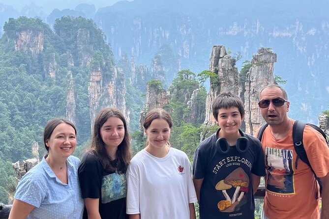 Private Day Trip to Avatar Mountain & Glass Bridge With Lunch