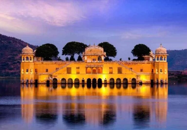 Private Day-Trip to Jaipur From Delhi