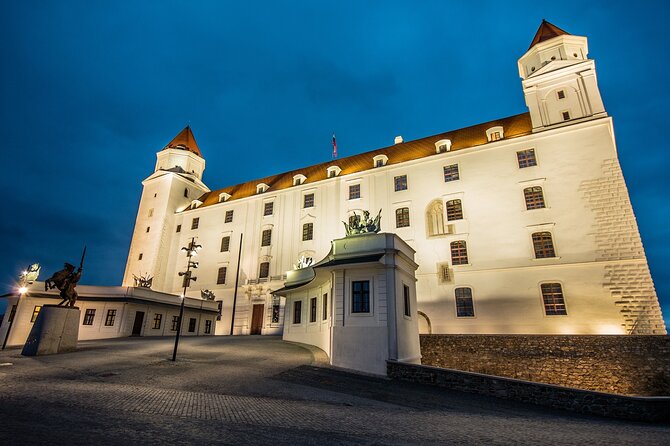 Private Direct Transfer From Vienna Airport to Bratislava