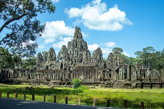 Private Guided Angkor Temples Tour With Lunch Included