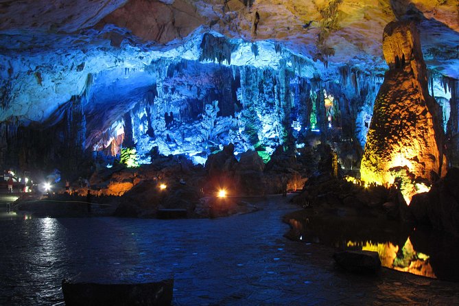 Private Guilin Half Day Tour: Fubo Mountain, Reed Flute Cave and Elephant Hill