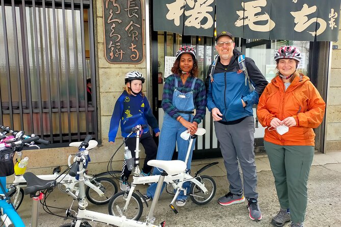 Private Half-Day Cycle Tour of Central Tokyos Backstreets