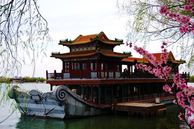 Private Half Day Tour to Beijing Panda House and Summer Palace