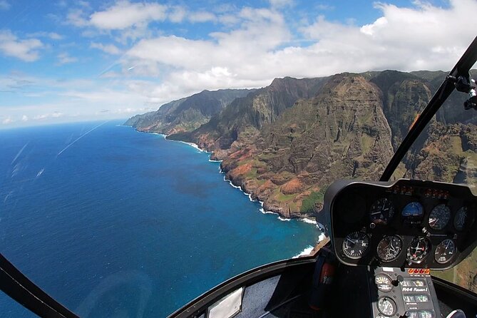 1 private kauai doors off helicopter tour no middle seats PRIVATE" Kauai DOORS OFF Helicopter Tour & "NO MIDDLE SEATS"
