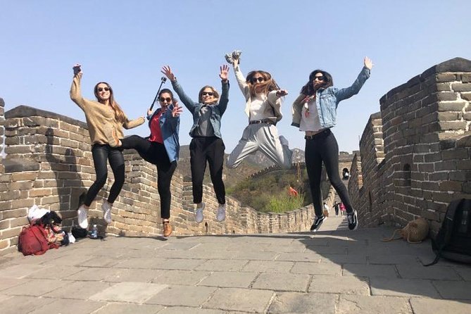 Private Layover Trip to Mutianyu Great Wall by English Driver
