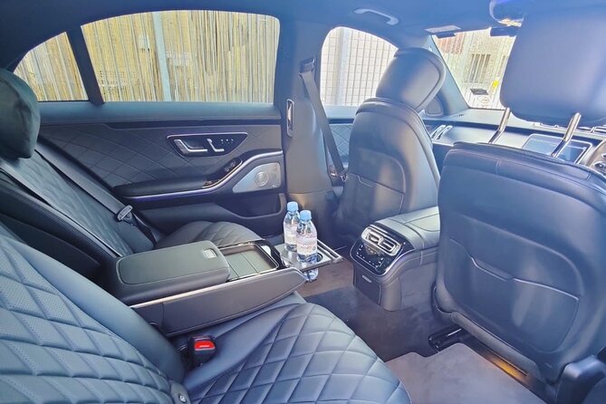 Private Limo Transfers Services From Edinburgh to Southampton