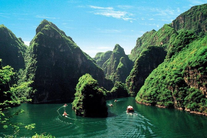 Private Longqing Gorge & Guyaju Cave Day Tour W/ Cruise Ride