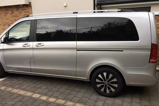 1 private max 5 luxury electric limousine transfer dublin city to dublin airport Private Max 5 Luxury Electric Limousine Transfer, Dublin City to Dublin Airport