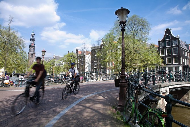 Private Morning or Afternoon Bike Tour of Amsterdams City Center
