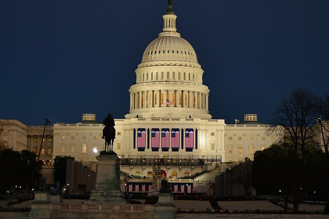 Private Night-Time Monuments Tour of DC With Hotel Pick-Up