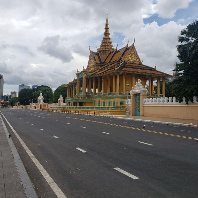 Private One Day Tour in Phnom Penh Capital City