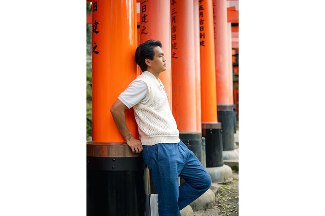 Private Professional Photography and Tour of Fushimi Inari