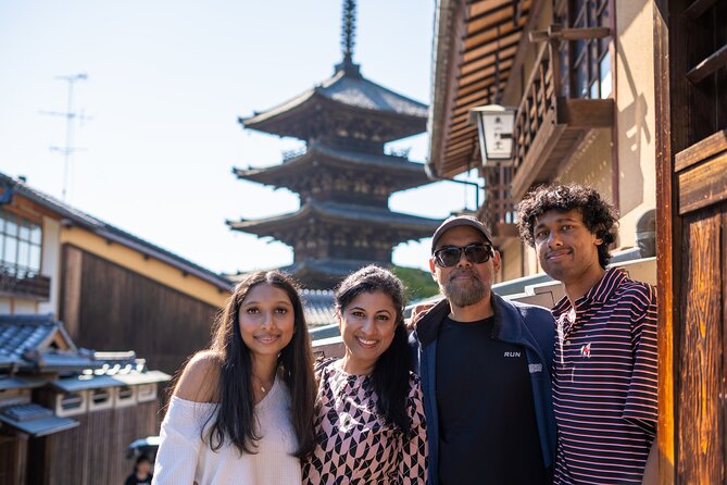 Private Professional Photography and Tour of Kyoto