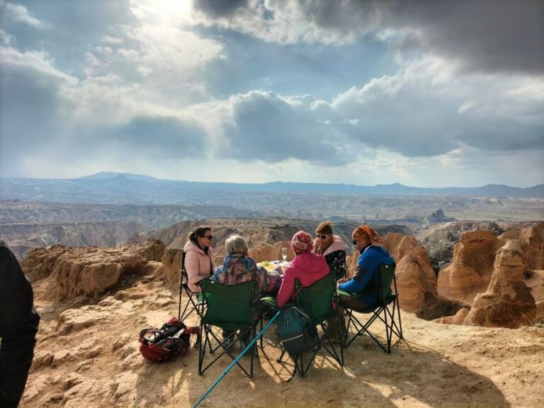 Private/Shared Hiking Tour With Lunch and Sunset Picnic
