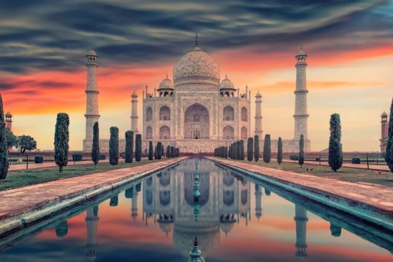Private Skip the Line Taj Mahal Sunrise Tour From Delhi