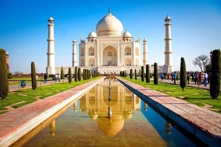Private Taj Mahal Day Tour From Delhi by Express Train