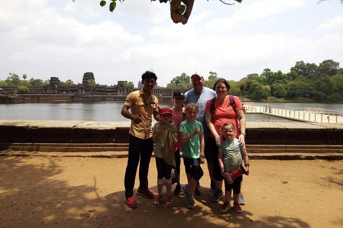 Private Tour Angkor Wat 3 Days – Banteay Srey (37Km) – Beng Mealea (75Km)