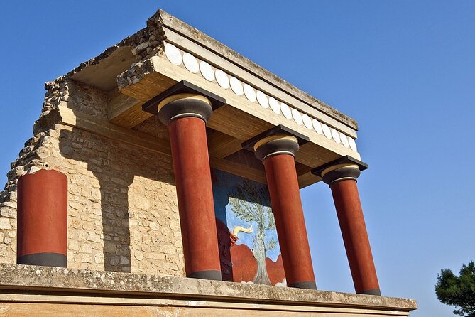 Private Tour at the Palace of Knossos and Museum in Crete