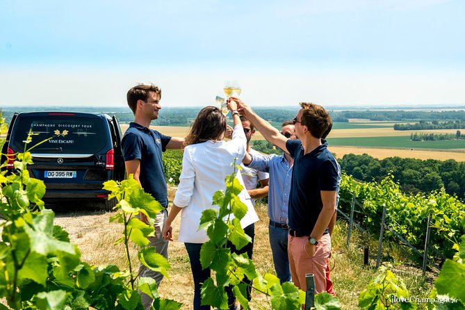 Private Tour: Full Day Veuve Clicquot to Reims or Epernay Region