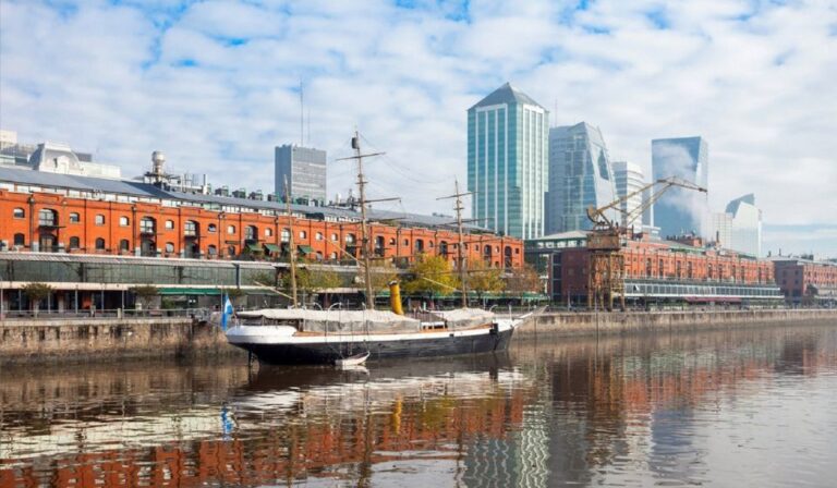 Private Tour of Puerto Madero and San Telmo