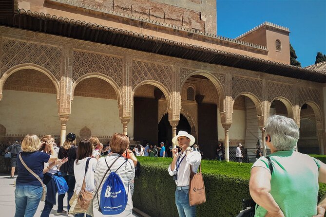 Private Tour of the Alhambra to Travel Back in Time. NO TICKETS