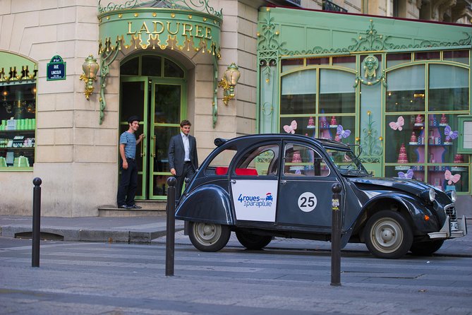 Private Tour Paris 3 Hours in Citroën 2CV