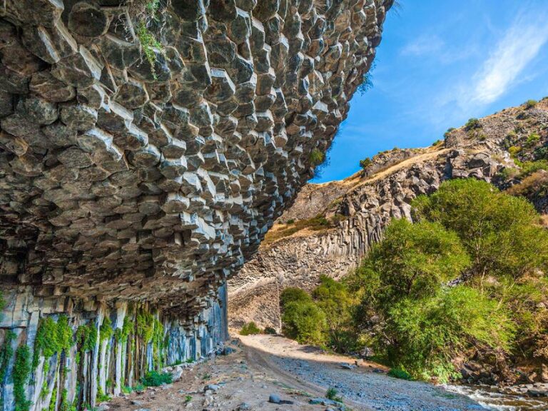 Private Tour to Garni, Geghard, Symphony of Stones