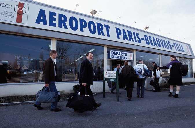 Private Transfer From Beauvais Airport to Paris