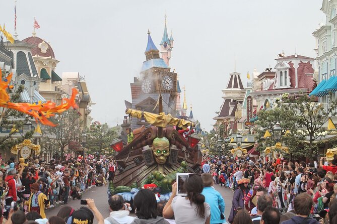 Private Transfer From Paris to Disneyland