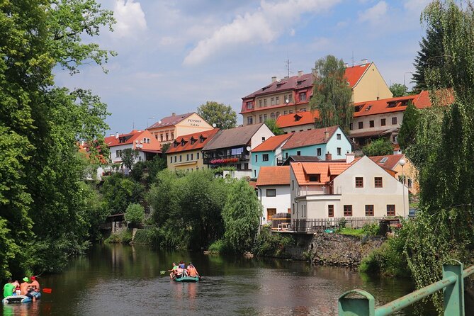 Private Transfer From Vienna to Prague With Stop in Cesky Krumlov