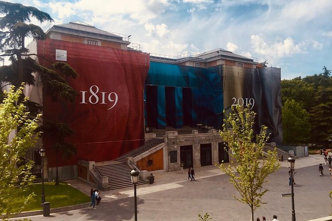 Private Visit to the Royal Palace of Madrid and the Prado Museum.